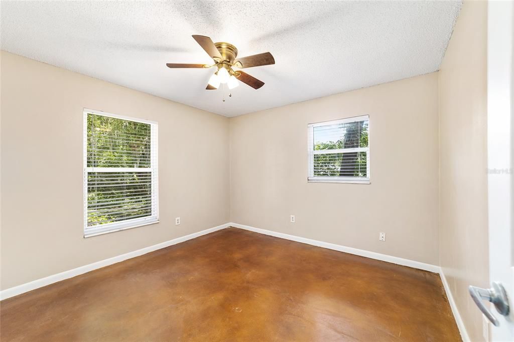 For Sale: $244,900 (3 beds, 2 baths, 1350 Square Feet)