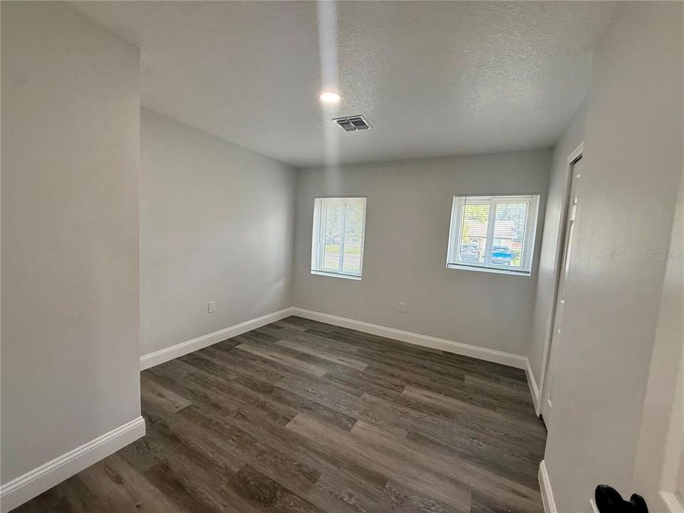 For Sale: $336,000 (3 beds, 2 baths, 1050 Square Feet)