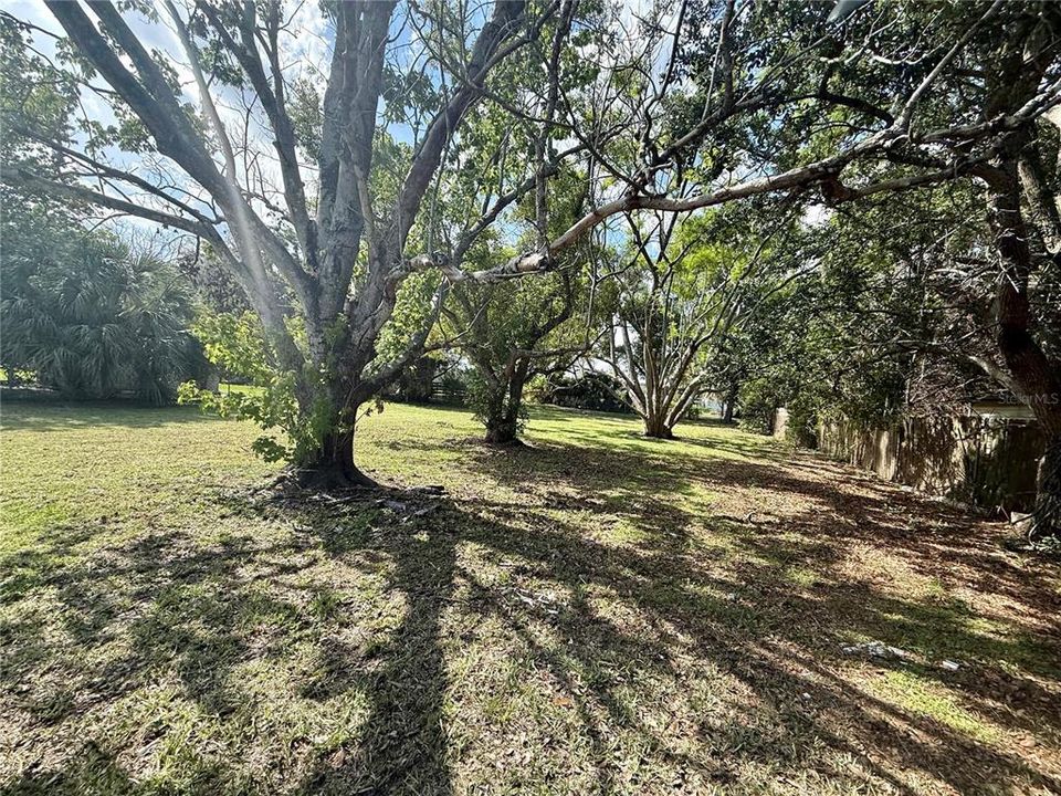 For Sale: $336,000 (3 beds, 2 baths, 1050 Square Feet)