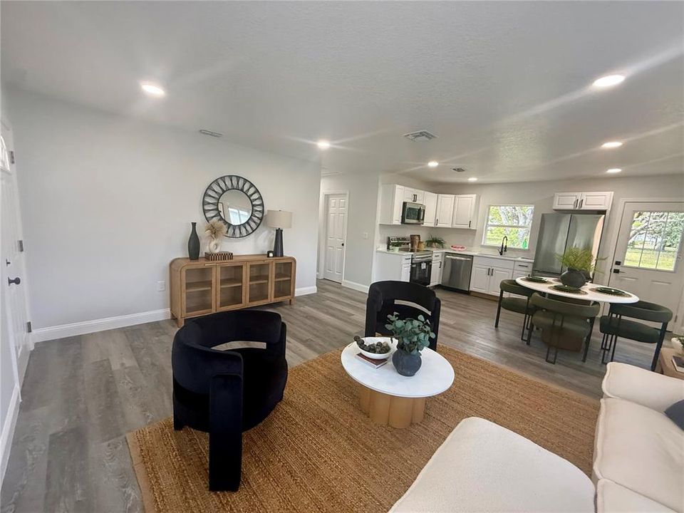 For Sale: $336,000 (3 beds, 2 baths, 1050 Square Feet)