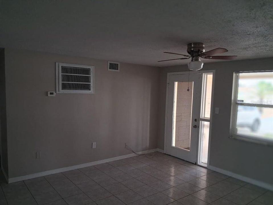 En Venta: $220,000 (3 camas, 2 baños, 1236 Pies cuadrados)