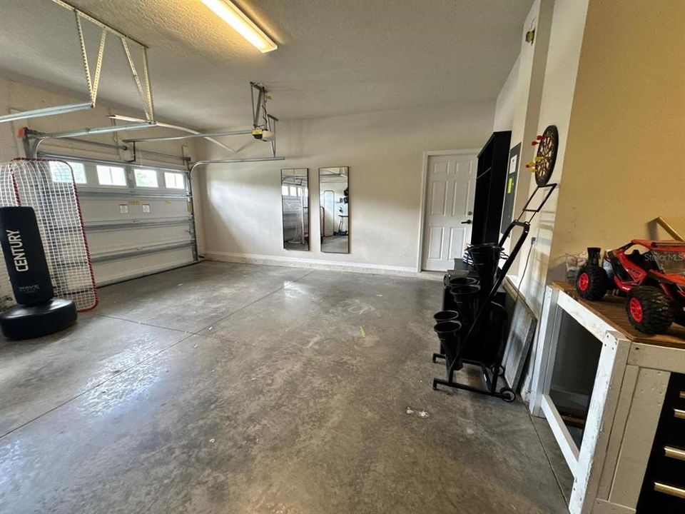 For Rent: $3,990 (4 beds, 3 baths, 2225 Square Feet)