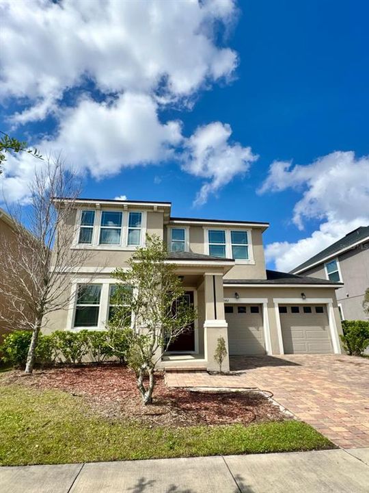 For Rent: $3,990 (4 beds, 3 baths, 2225 Square Feet)