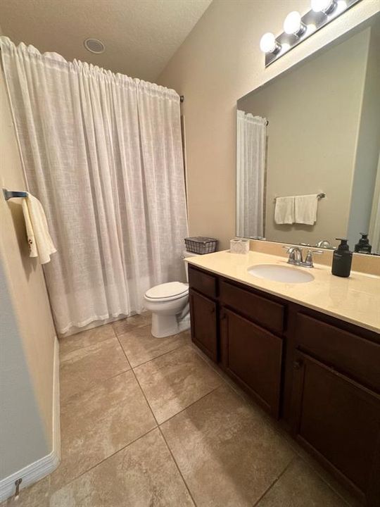 For Rent: $3,990 (4 beds, 3 baths, 2225 Square Feet)