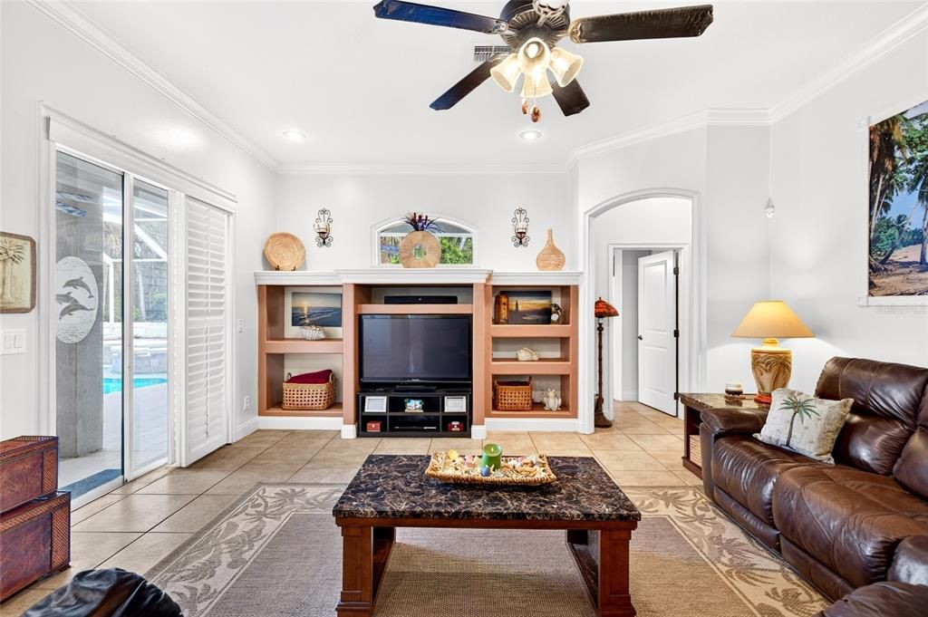 For Sale: $750,000 (5 beds, 3 baths, 3430 Square Feet)