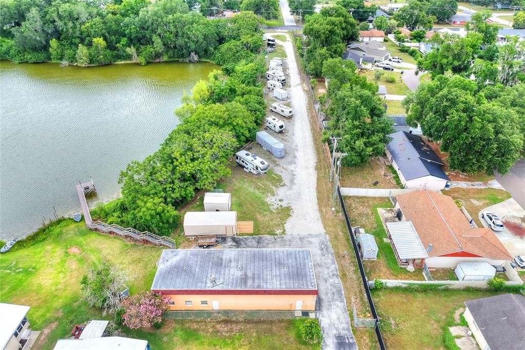 На продажу: $165,000 (2 спален, 2 ванн, 1274 Квадратных фут)