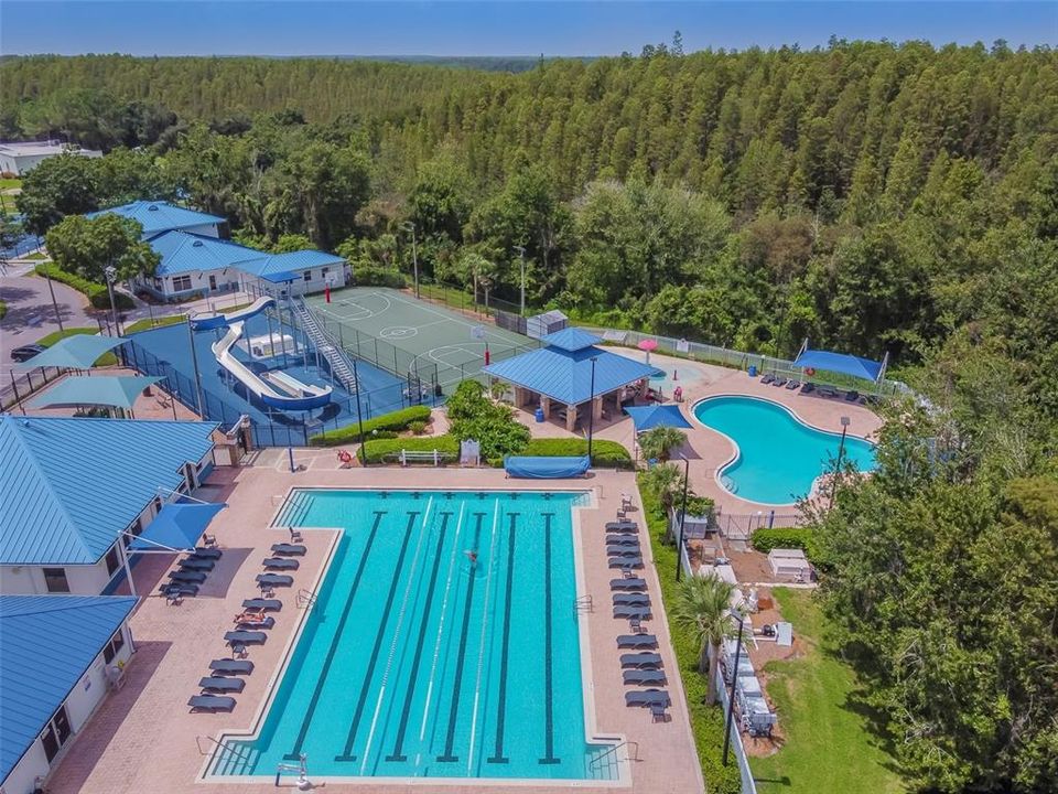 На продажу: $384,900 (4 спален, 2 ванн, 1773 Квадратных фут)