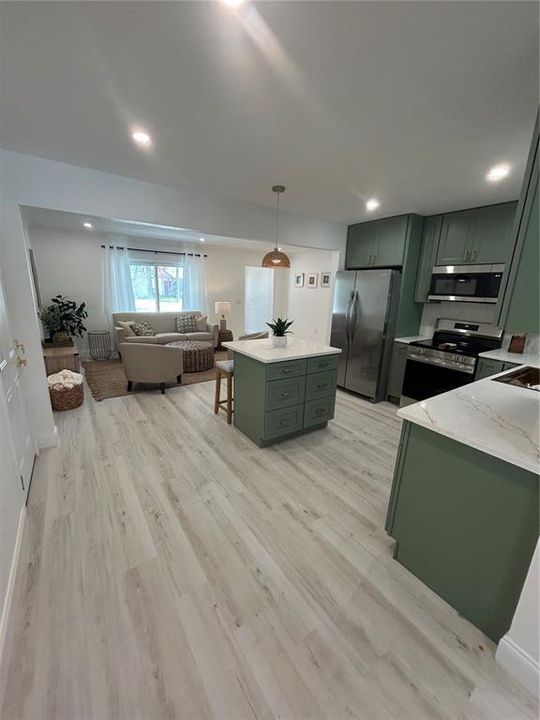 На продажу: $699,000 (3 спален, 2 ванн, 1509 Квадратных фут)