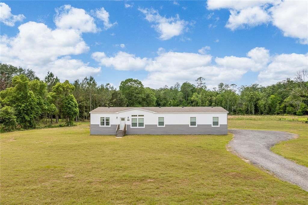 For Sale: $474,000 (4 beds, 3 baths, 2254 Square Feet)