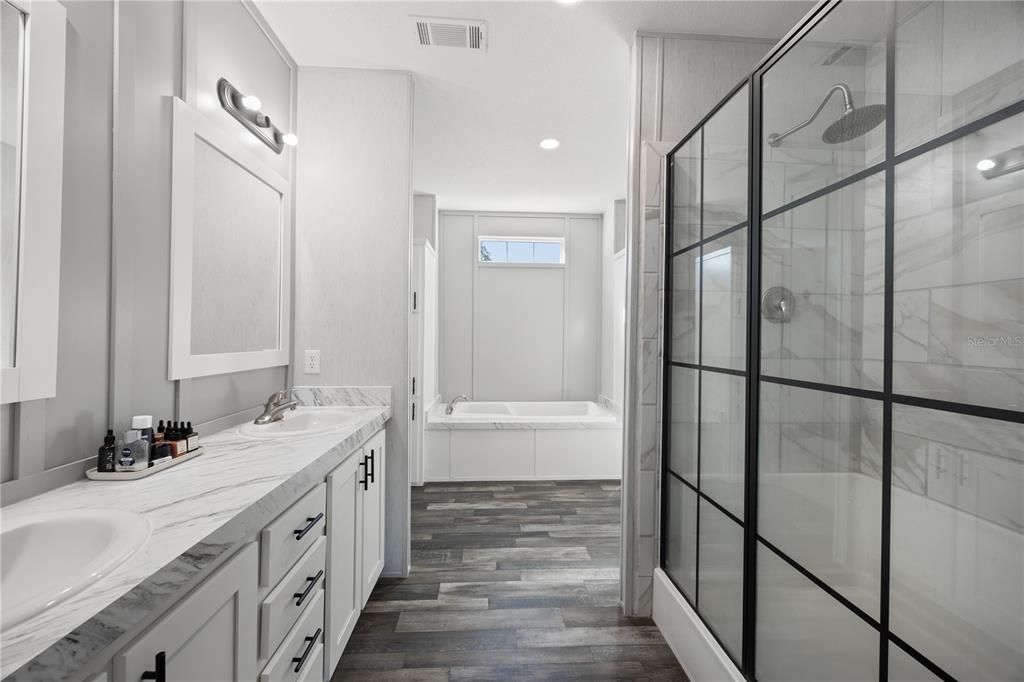 For Sale: $474,000 (4 beds, 3 baths, 2254 Square Feet)