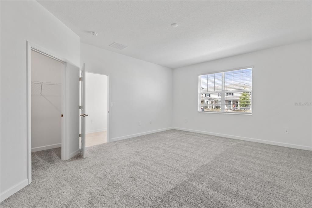 For Rent: $2,800 (4 beds, 3 baths, 2469 Square Feet)