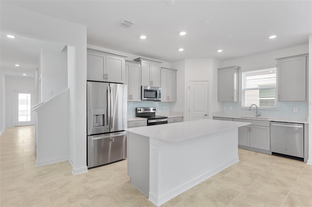 For Rent: $2,800 (4 beds, 3 baths, 2469 Square Feet)
