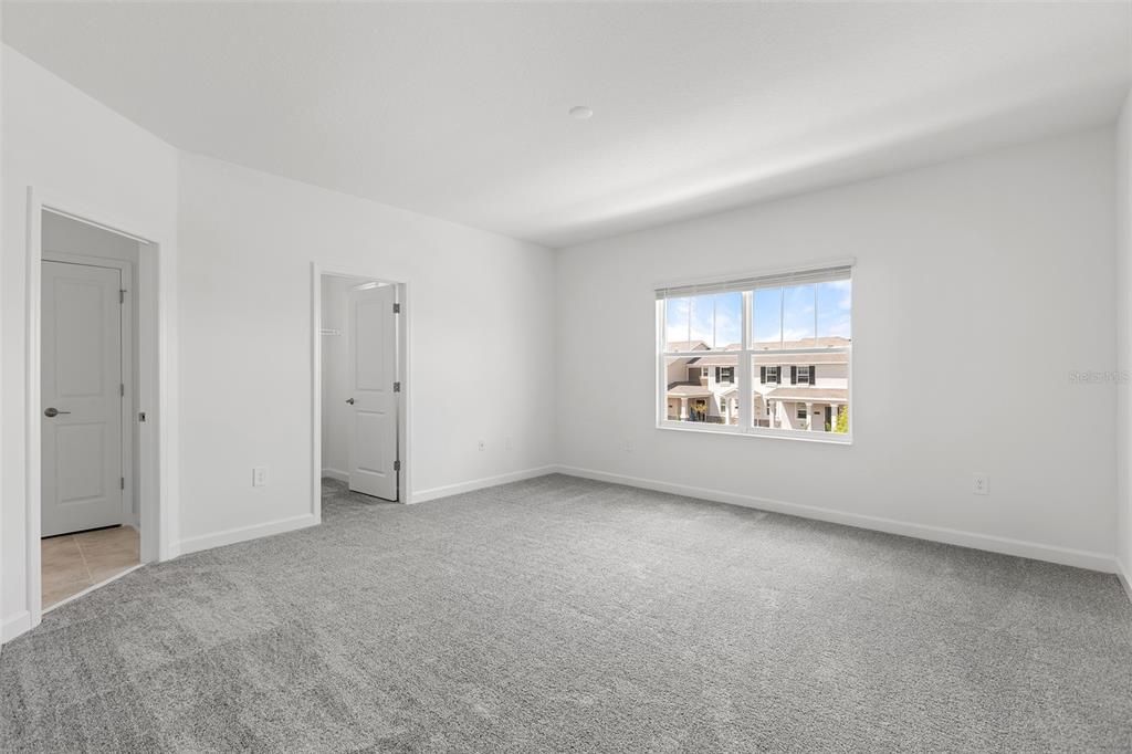 For Rent: $2,800 (4 beds, 3 baths, 2469 Square Feet)