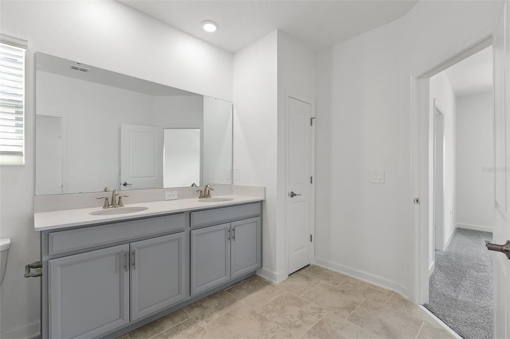 For Rent: $2,800 (4 beds, 3 baths, 2469 Square Feet)