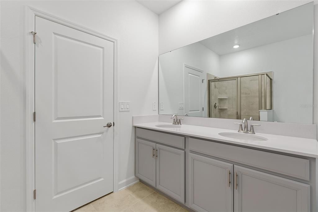 For Rent: $2,800 (4 beds, 3 baths, 2469 Square Feet)