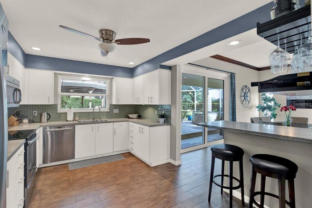 For Sale: $499,900 (3 beds, 2 baths, 1825 Square Feet)