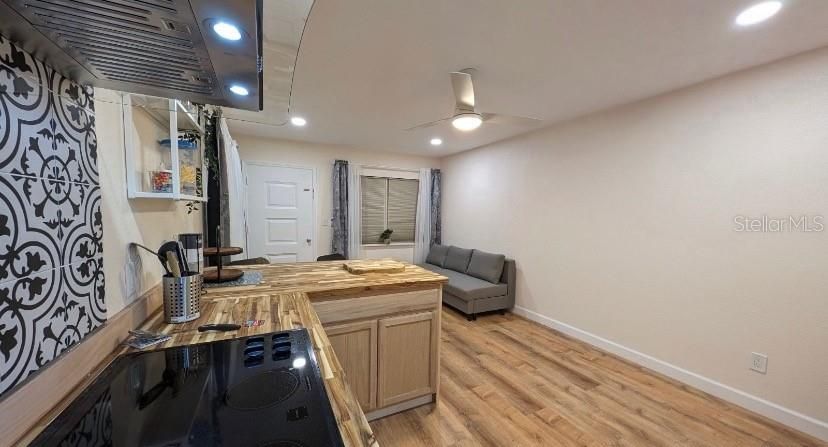 For Sale: $775,000 (4 beds, 0 baths, 2463 Square Feet)