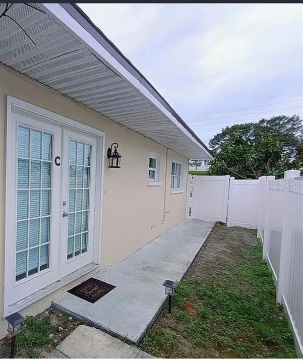 For Sale: $775,000 (4 beds, 0 baths, 2463 Square Feet)