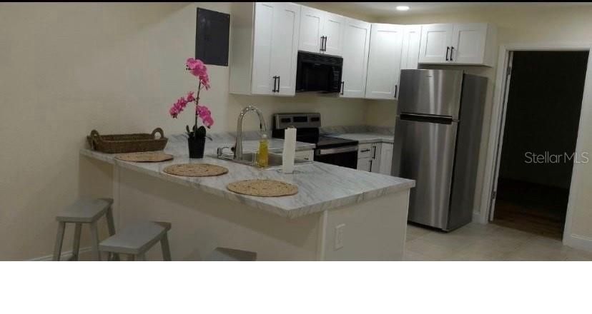 For Sale: $775,000 (4 beds, 0 baths, 2463 Square Feet)