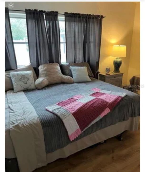 For Sale: $775,000 (4 beds, 0 baths, 2463 Square Feet)