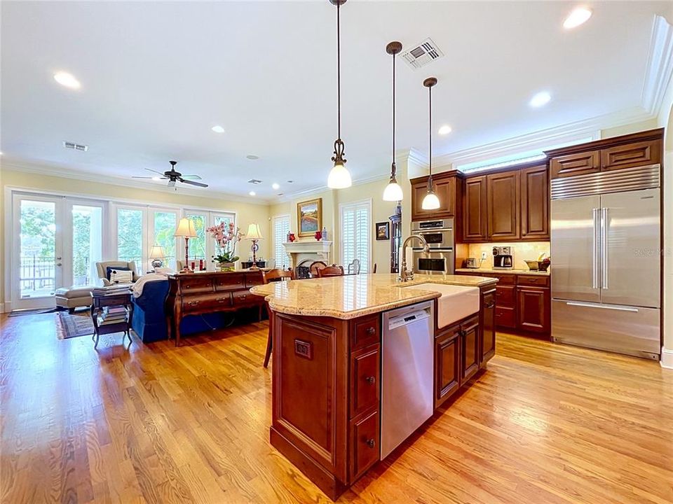 For Sale: $2,449,000 (5 beds, 3 baths, 3635 Square Feet)