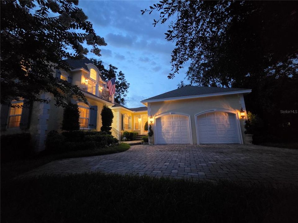 For Sale: $2,449,000 (5 beds, 3 baths, 3635 Square Feet)