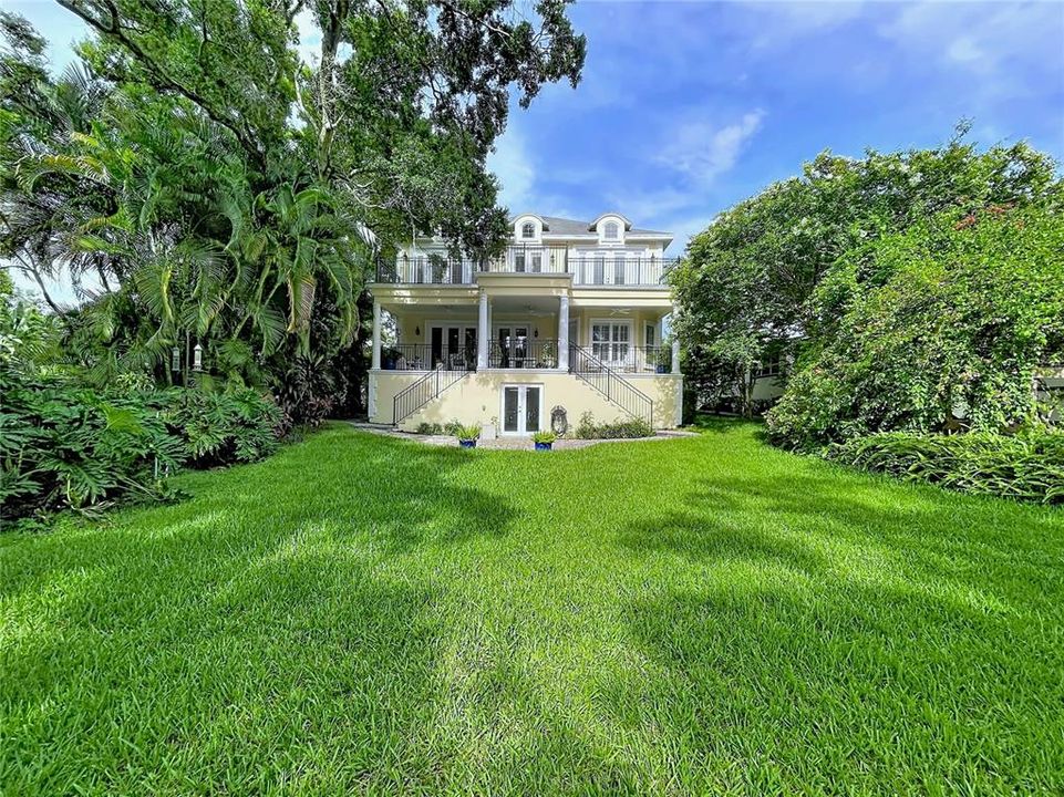 For Sale: $2,449,000 (5 beds, 3 baths, 3635 Square Feet)
