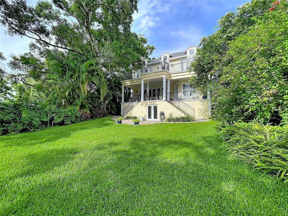 For Sale: $2,449,000 (5 beds, 3 baths, 3635 Square Feet)