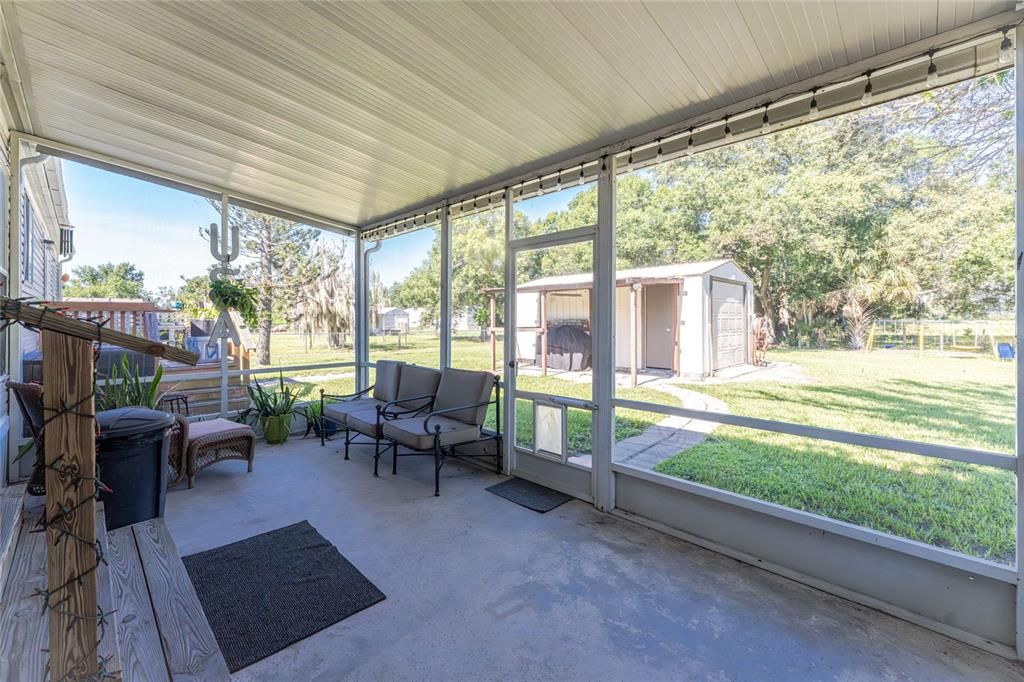 For Sale: $245,000 (3 beds, 2 baths, 1629 Square Feet)