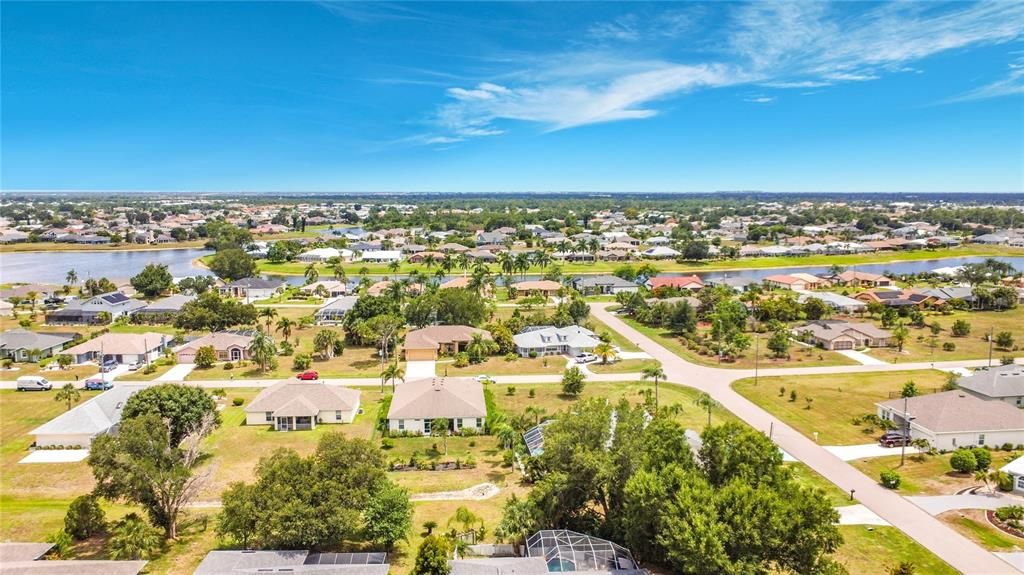 На продажу: $435,000 (4 спален, 3 ванн, 2350 Квадратных фут)