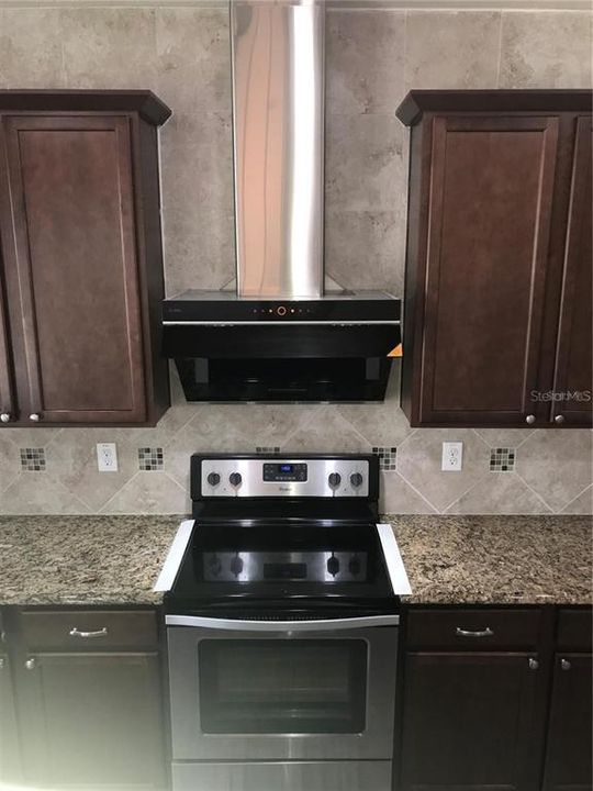 For Rent: $3,600 (4 beds, 3 baths, 2628 Square Feet)