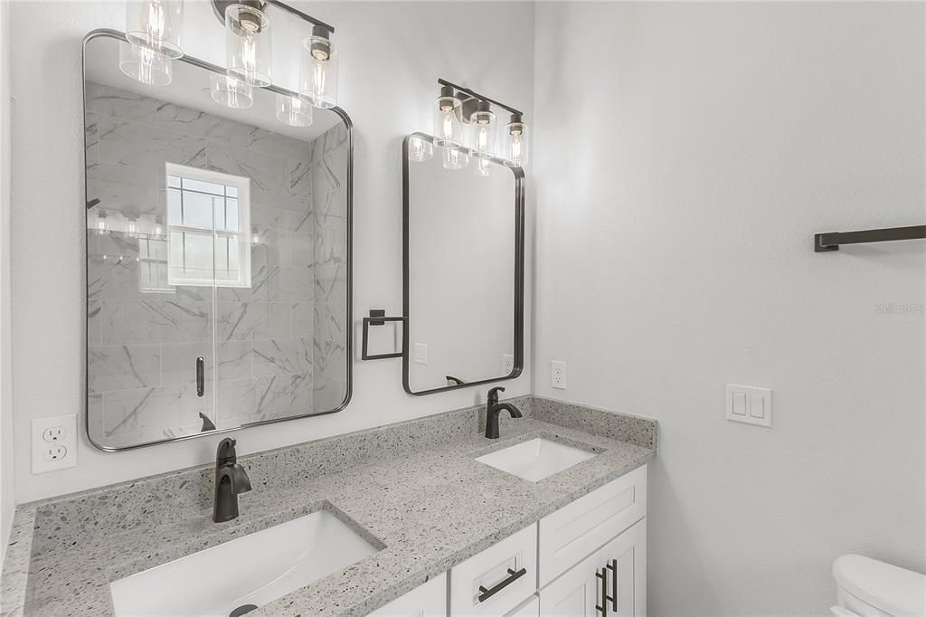 For Sale: $525,000 (12 beds, 0 baths, 2586 Square Feet)