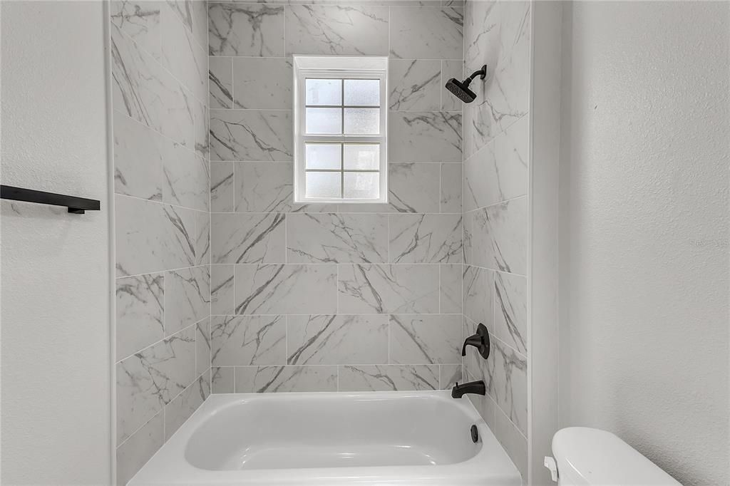 For Sale: $525,000 (12 beds, 0 baths, 2586 Square Feet)
