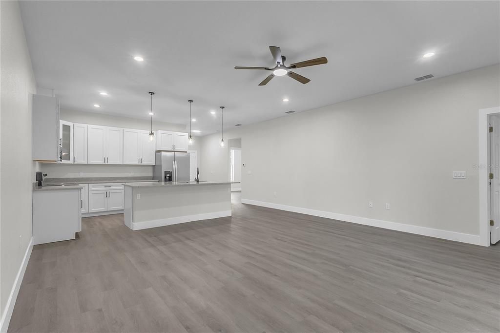 For Sale: $525,000 (12 beds, 0 baths, 2586 Square Feet)