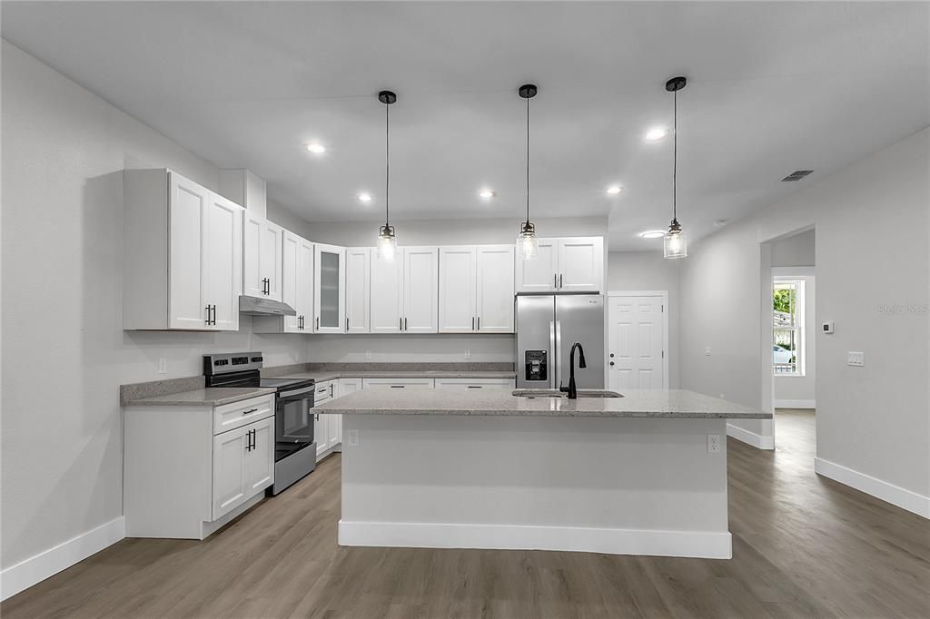 For Sale: $525,000 (12 beds, 0 baths, 2586 Square Feet)