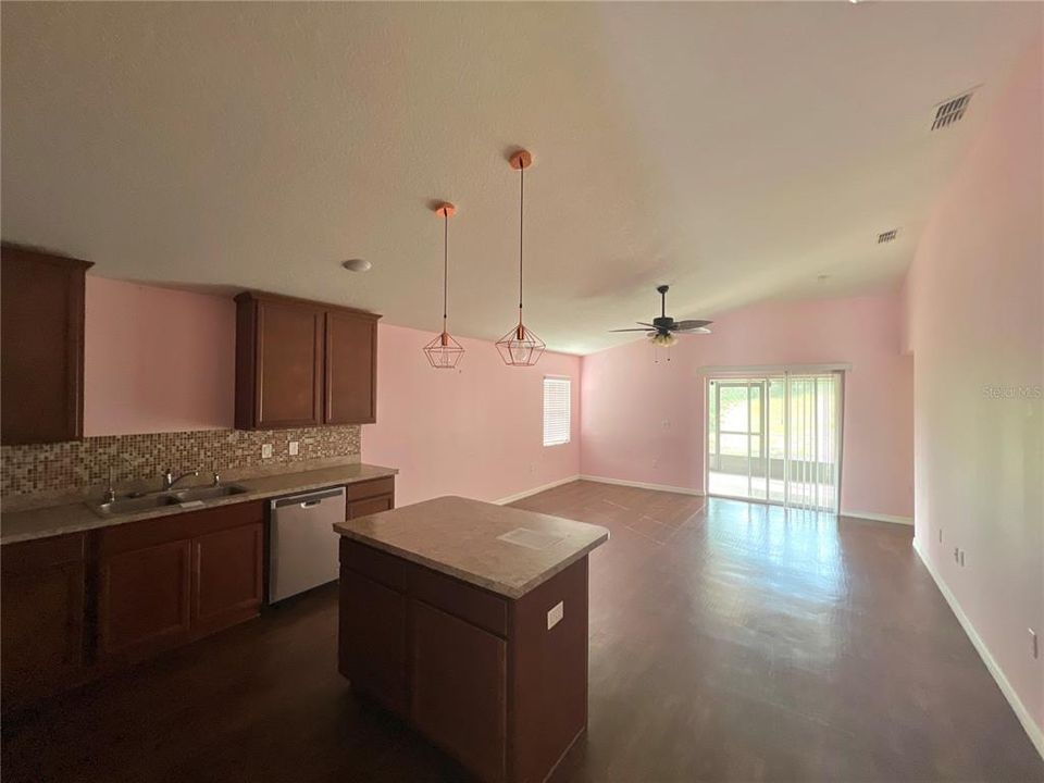 For Sale: $365,000 (4 beds, 2 baths, 2150 Square Feet)