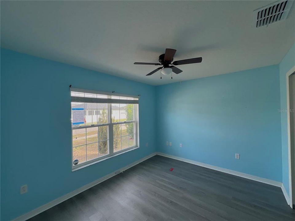 For Sale: $365,000 (4 beds, 2 baths, 2150 Square Feet)