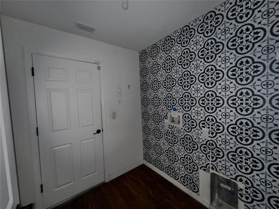 For Sale: $365,000 (4 beds, 2 baths, 2150 Square Feet)