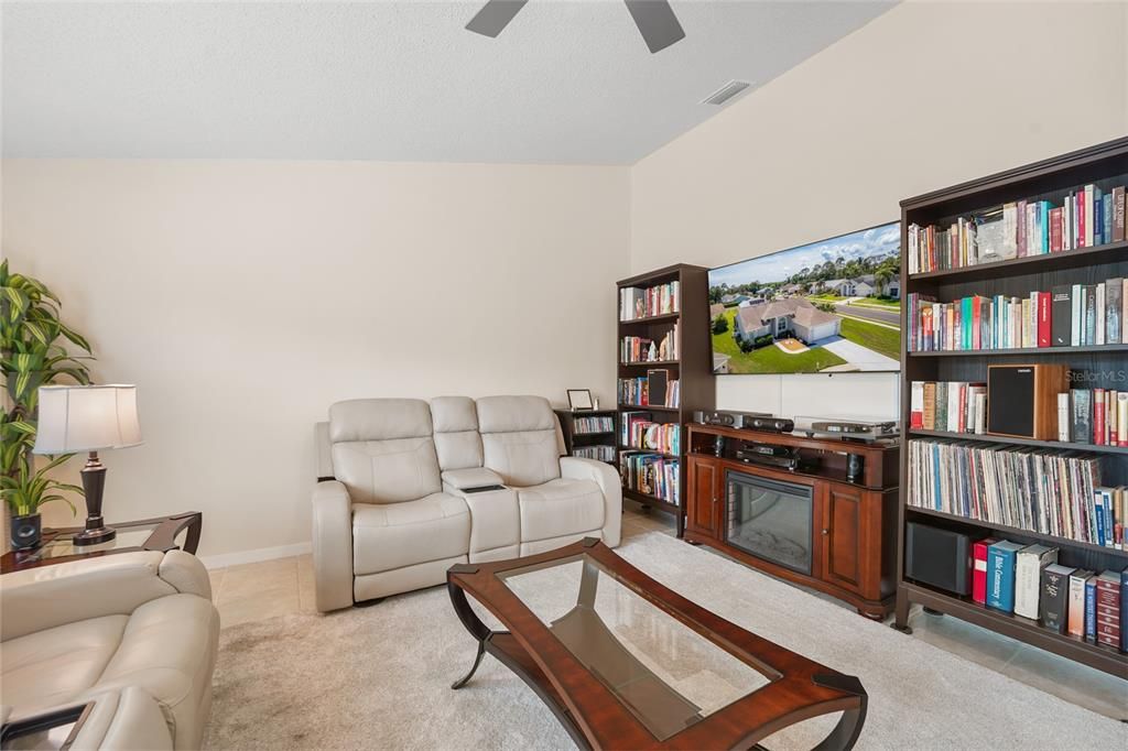 En Venta: $469,000 (3 camas, 2 baños, 2016 Pies cuadrados)