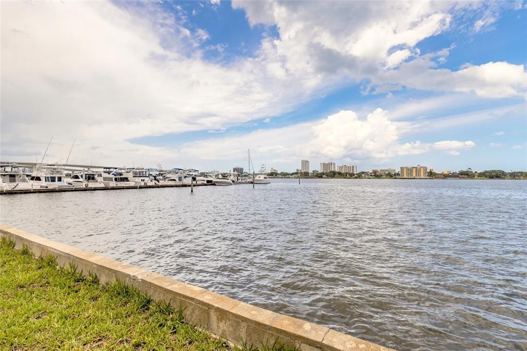 For Sale: $549,900 (2 beds, 1 baths, 1578 Square Feet)