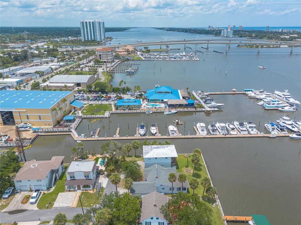 For Sale: $549,900 (2 beds, 1 baths, 1578 Square Feet)