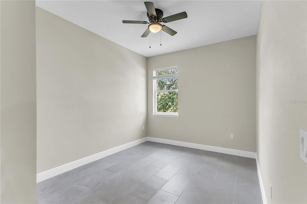 For Sale: $565,000 (6 beds, 0 baths, 2530 Square Feet)