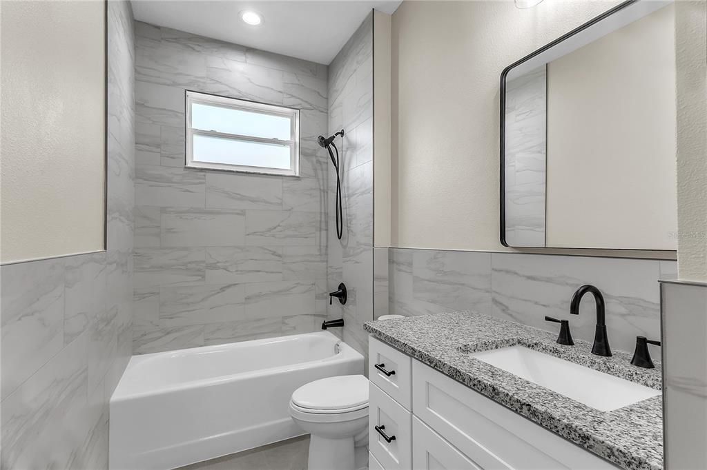 For Sale: $565,000 (6 beds, 0 baths, 2530 Square Feet)