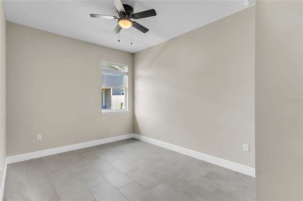 For Sale: $565,000 (6 beds, 0 baths, 2530 Square Feet)