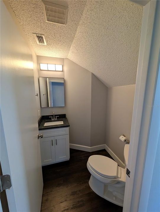 For Sale: $450,000 (3 beds, 2 baths, 1972 Square Feet)