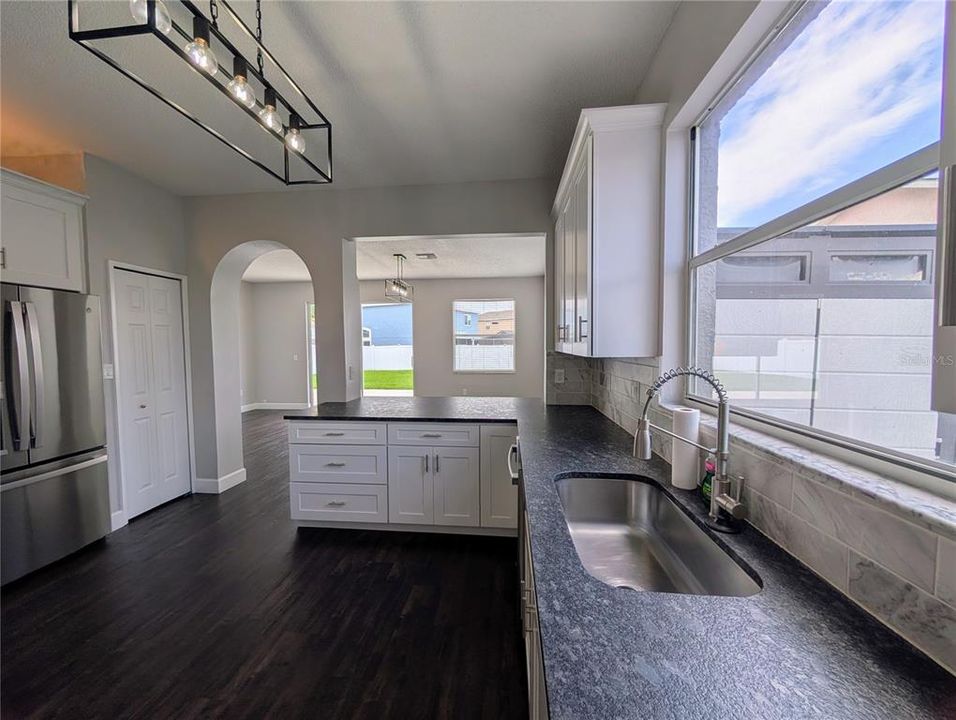 For Sale: $450,000 (3 beds, 2 baths, 1972 Square Feet)