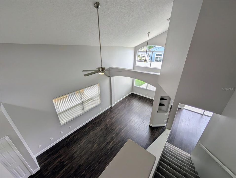 For Sale: $450,000 (3 beds, 2 baths, 1972 Square Feet)