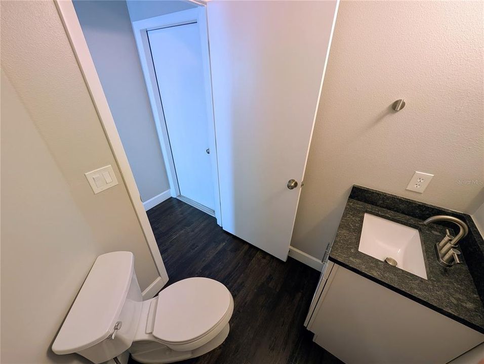 For Sale: $450,000 (3 beds, 2 baths, 1972 Square Feet)