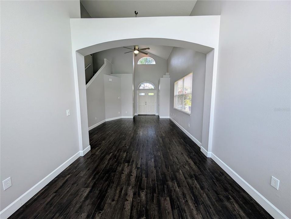 For Sale: $450,000 (3 beds, 2 baths, 1972 Square Feet)