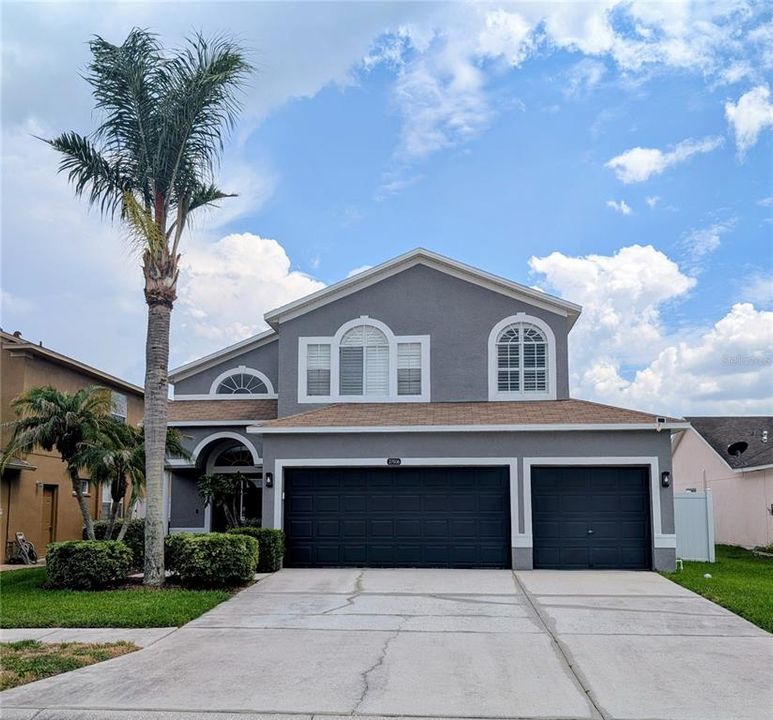 For Sale: $450,000 (3 beds, 2 baths, 1972 Square Feet)